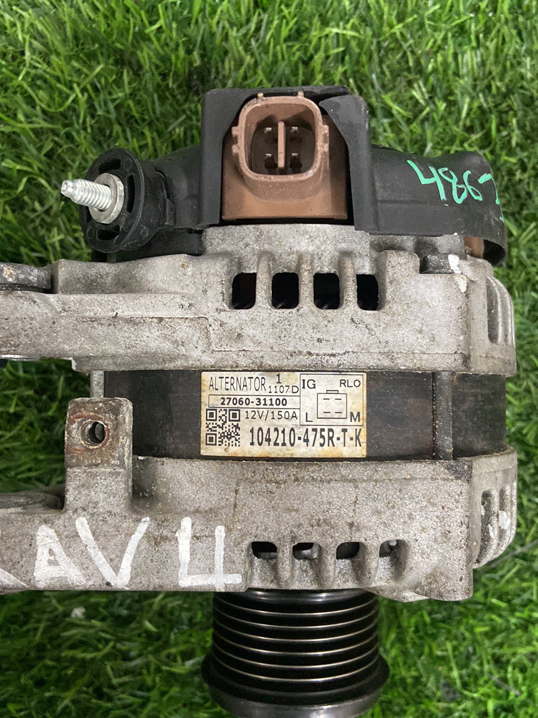 Toyota RAV4 Alternator 2706031100