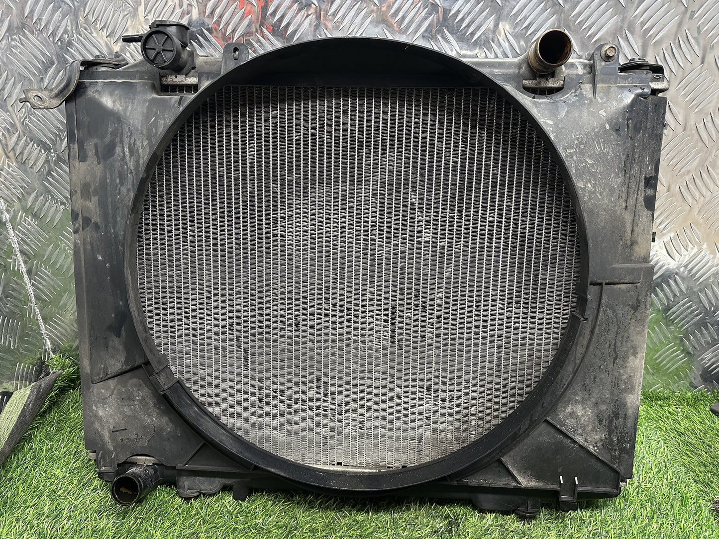 1999-2006 Ford Courier UN- Radiator PN: WL-T