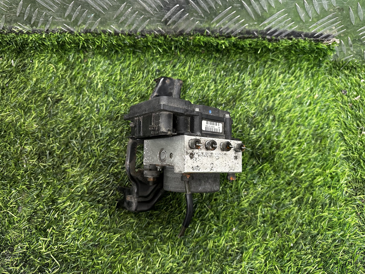 2005-2018 Nissan Wingroad Y12 - ABS Pump/Modulator PN: 493L6 140806085