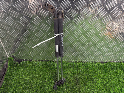 2001 - 2007 Honda Fit Bootlid Gas Struts