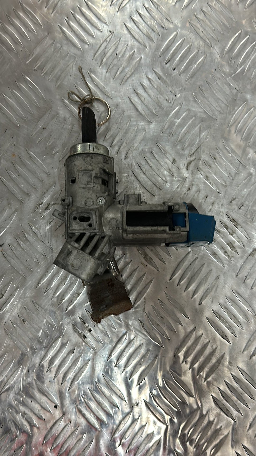 Ford Fiesta- Ignition With Key PN: SL-48