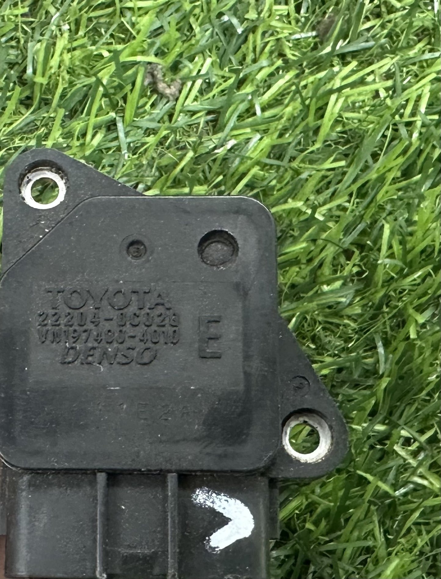 2003-2009 Toyota Wish E10 - Air Flow Sensor PN: 22204-0C020