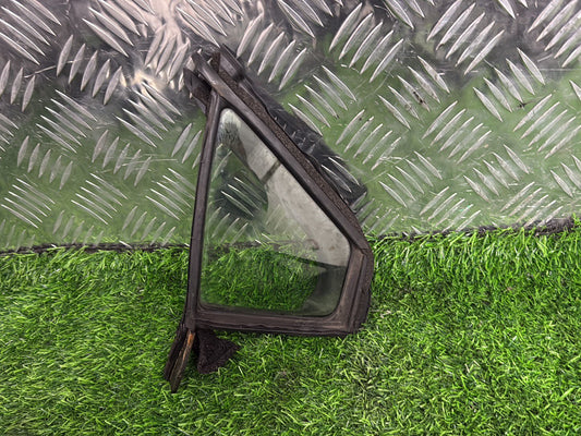 2011-2021 Toyota Aqua NHP10- Right Front Quarter Door Glass PN: M2H3 Tint