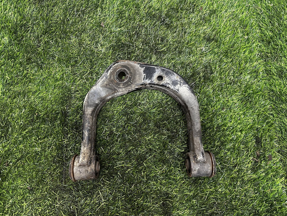 2002 Toyota Land Cruiser Prado - Right Front Upper Control Arm PN: