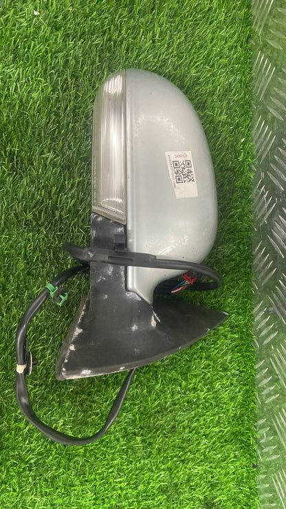 2009 - 2017 Volkswagen Golf Right Door Mirror 11 WIRE