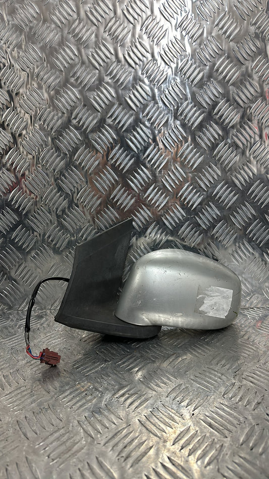 2005-2018 Nissan AD Y12- Left Door Mirror PN: 5 WIRE