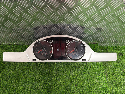 2010 - 2015 Volkswagen Passat Instrument Cluster unknown KMs