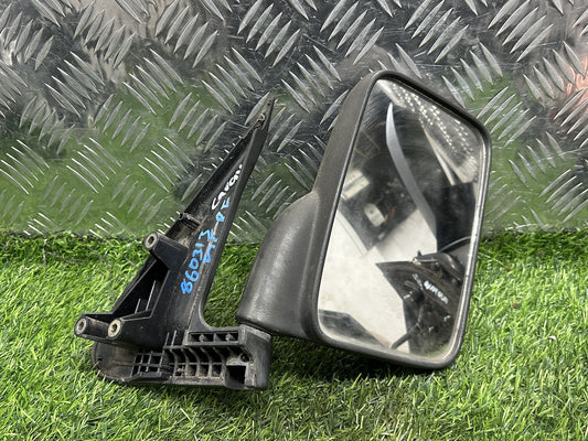 2001-2012 Nissan Caravan E25- Right Door Mirror PN: MANUAL TYPE