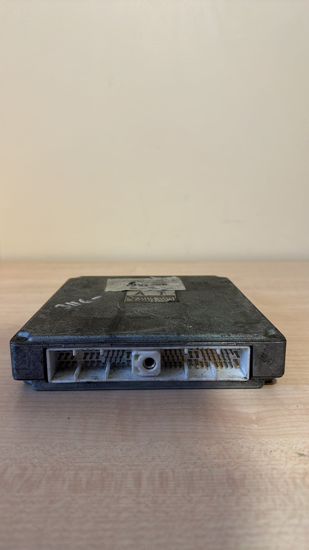 1992-1997 Nissan Terrano II ECU 23710 7F410