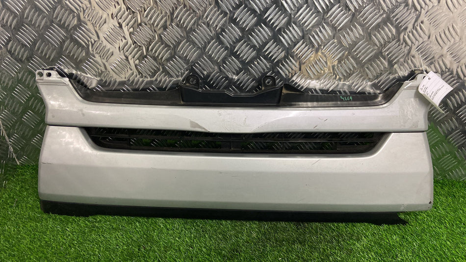 2010-2014 Toyota Hiace- Grille PN: 53100-26370