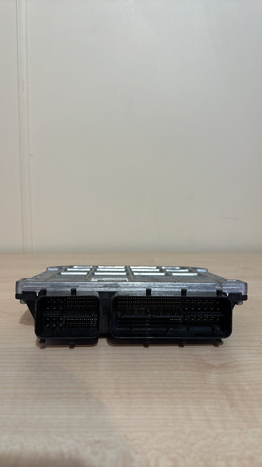 2012-2018 Toyota Hiace- ECU PN: 89661-26M90