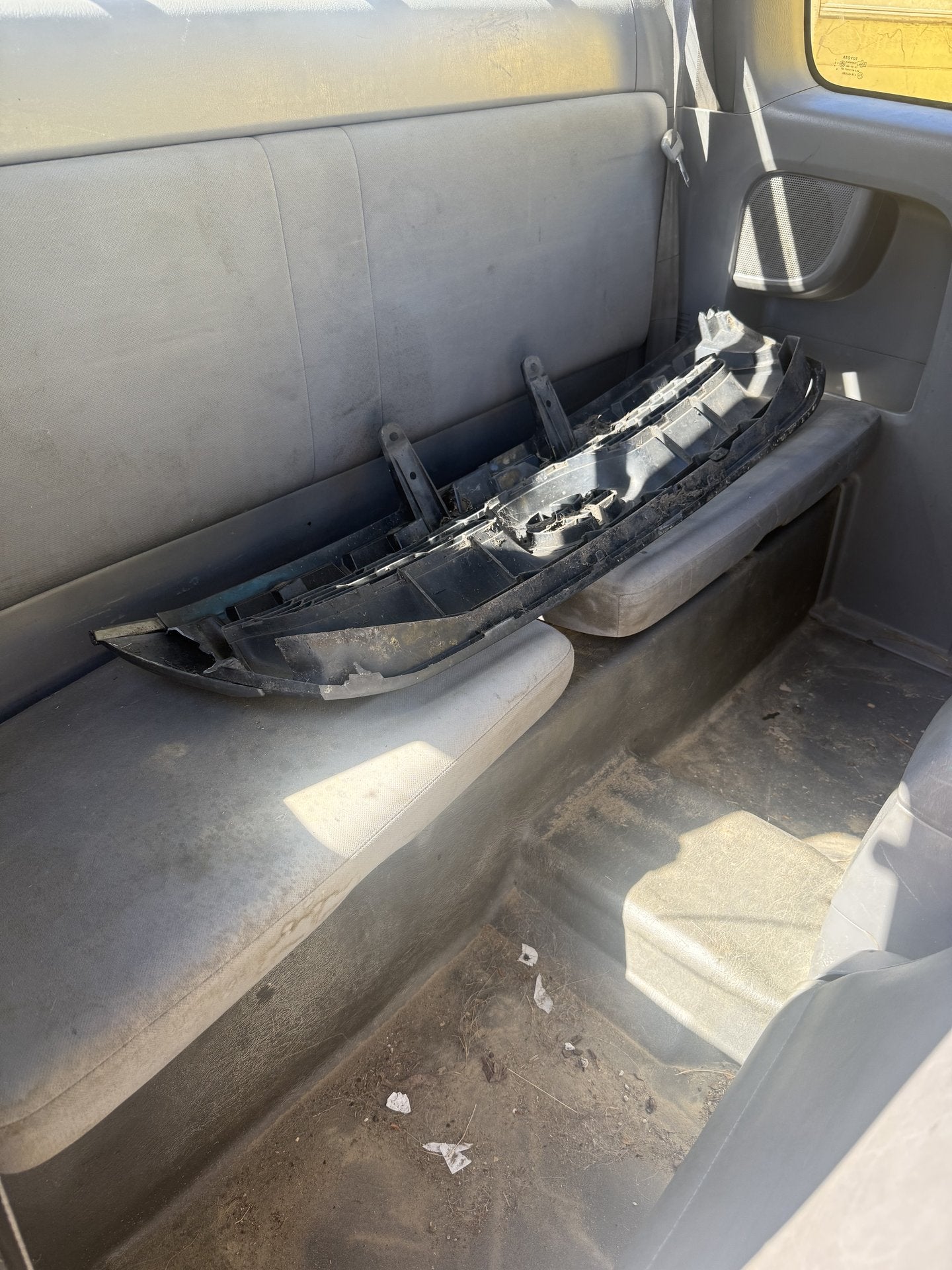 2010 Toyota Hilux 1KD-FTV WRECKING FOR PARTS ONLY