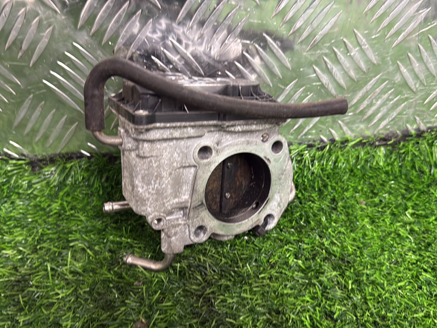 Toyota Estima Throttle Body 2AZ 22030-28070