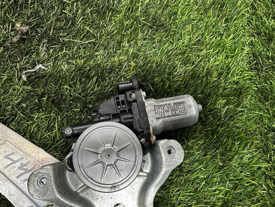 2015 Toyota Hilux AN120 - Left Rear Window Regulator/Motor PN: 2 PIN