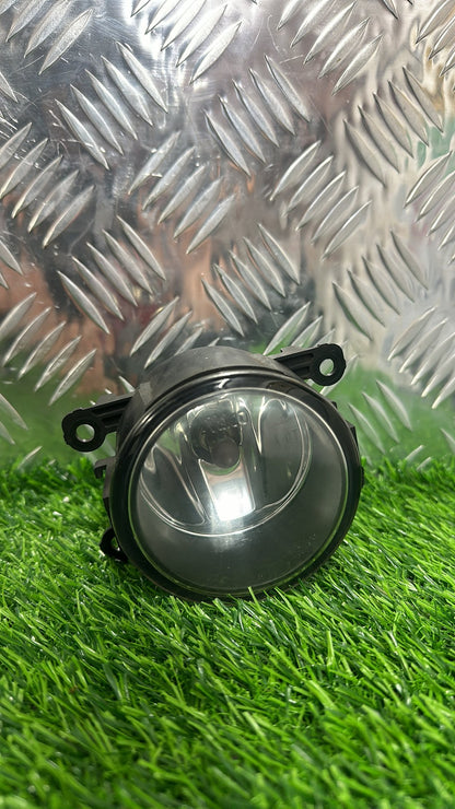 2007 - 2012 Mitsubishi Outlander Left Fog Light MN142091