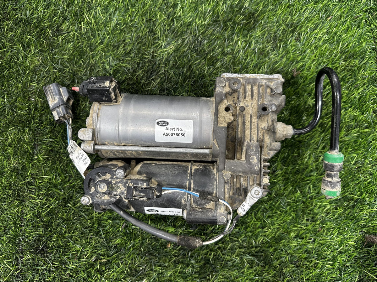 2004-2010 Land Rover Discovery L319 - Air Suspension Compressor PN: BH32 19G525 DD