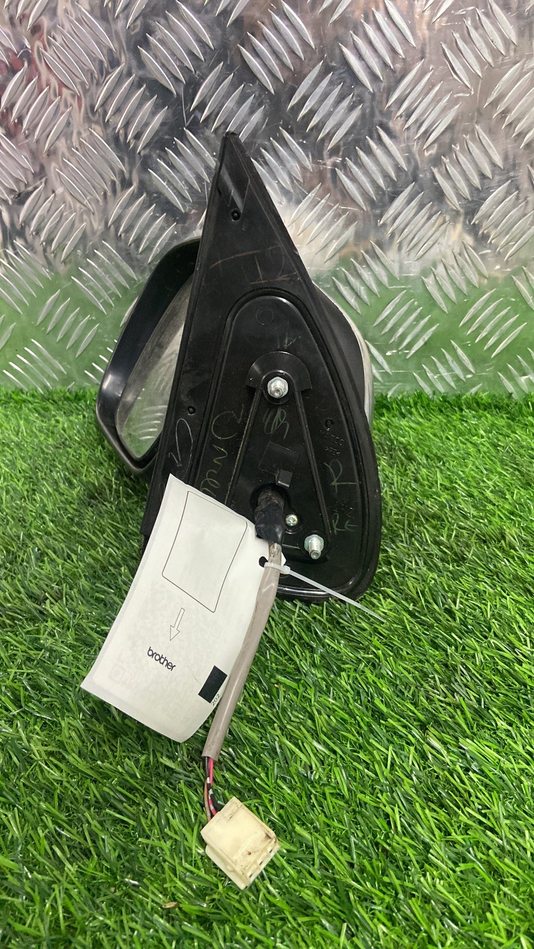 Toyota Hilux Left Door Mirror 3 Wire
