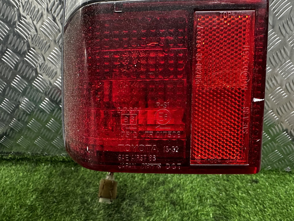 1990-1998 Toyota Corolla E100 - Left Taillight PN: KOITO 13-32