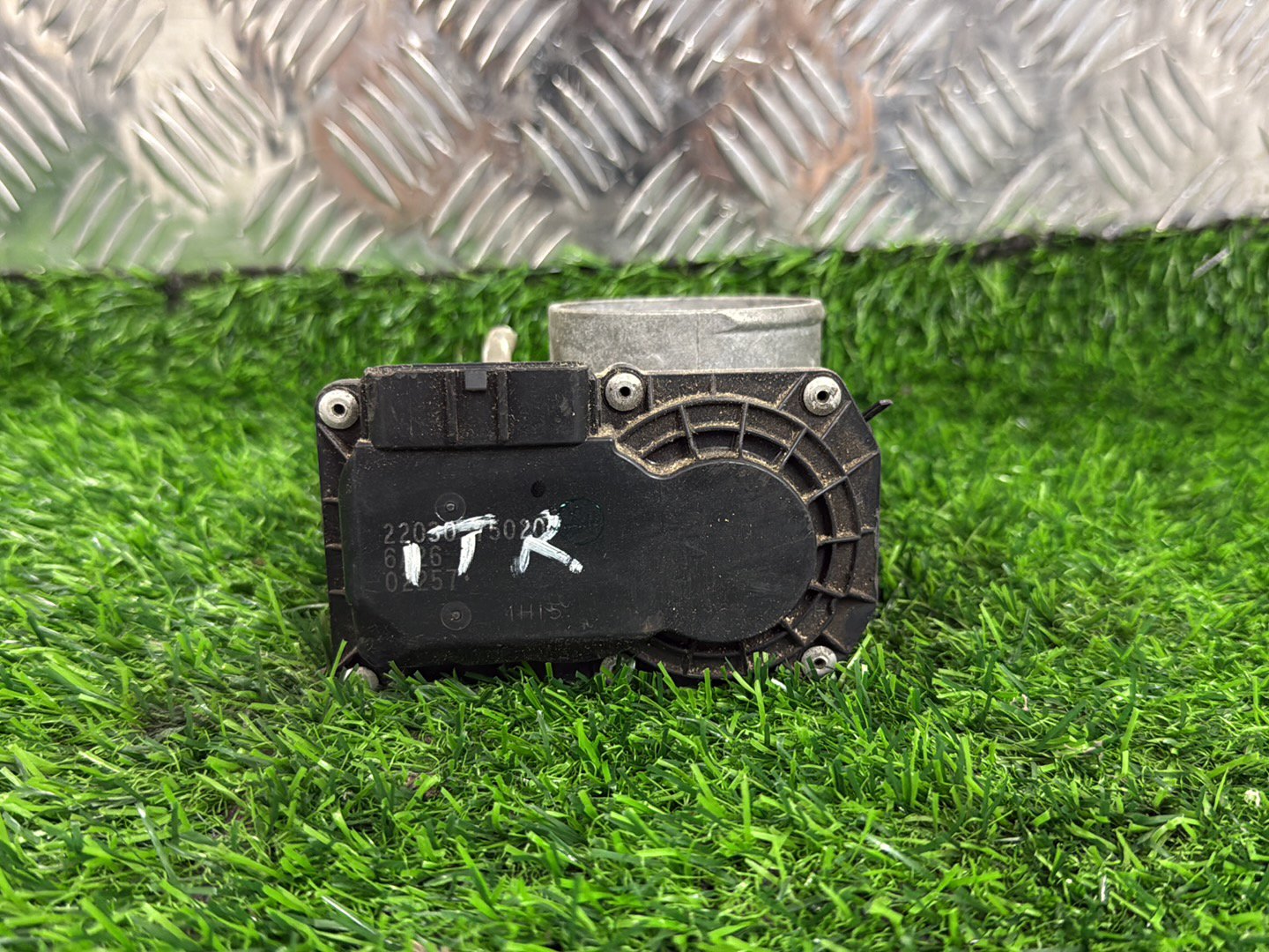 Toyota Hiace Throttle Body 22030-75020