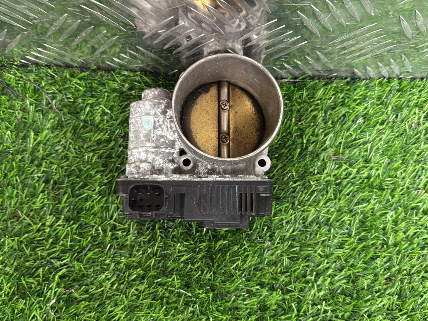 Nissan Murano Throttle Body HITACHI SERA576-01