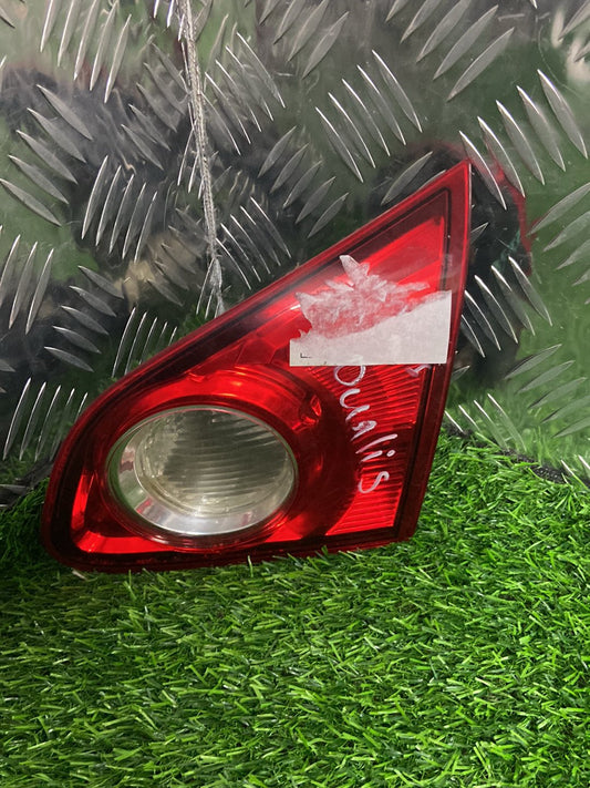 2006-2013 Nissan Dualis I J10- Right Tailgate Light PN: 89071064