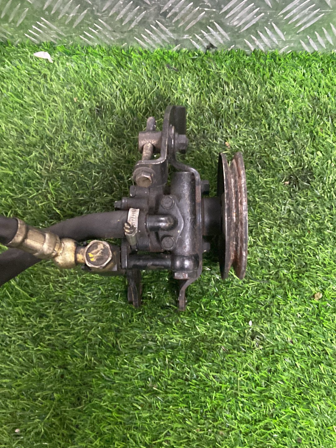 1993 - 2005 Nissan Terrano Steering Pump 491107F700