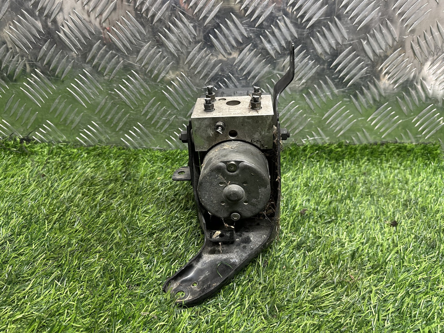 1998-2014 Nissan Navara D22- ABS Pump/Modulator PN: 47660 VK300
