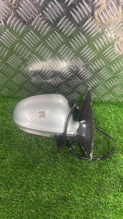2009 - 2017 Volkswagen Golf Right Door Mirror 11 WIRE