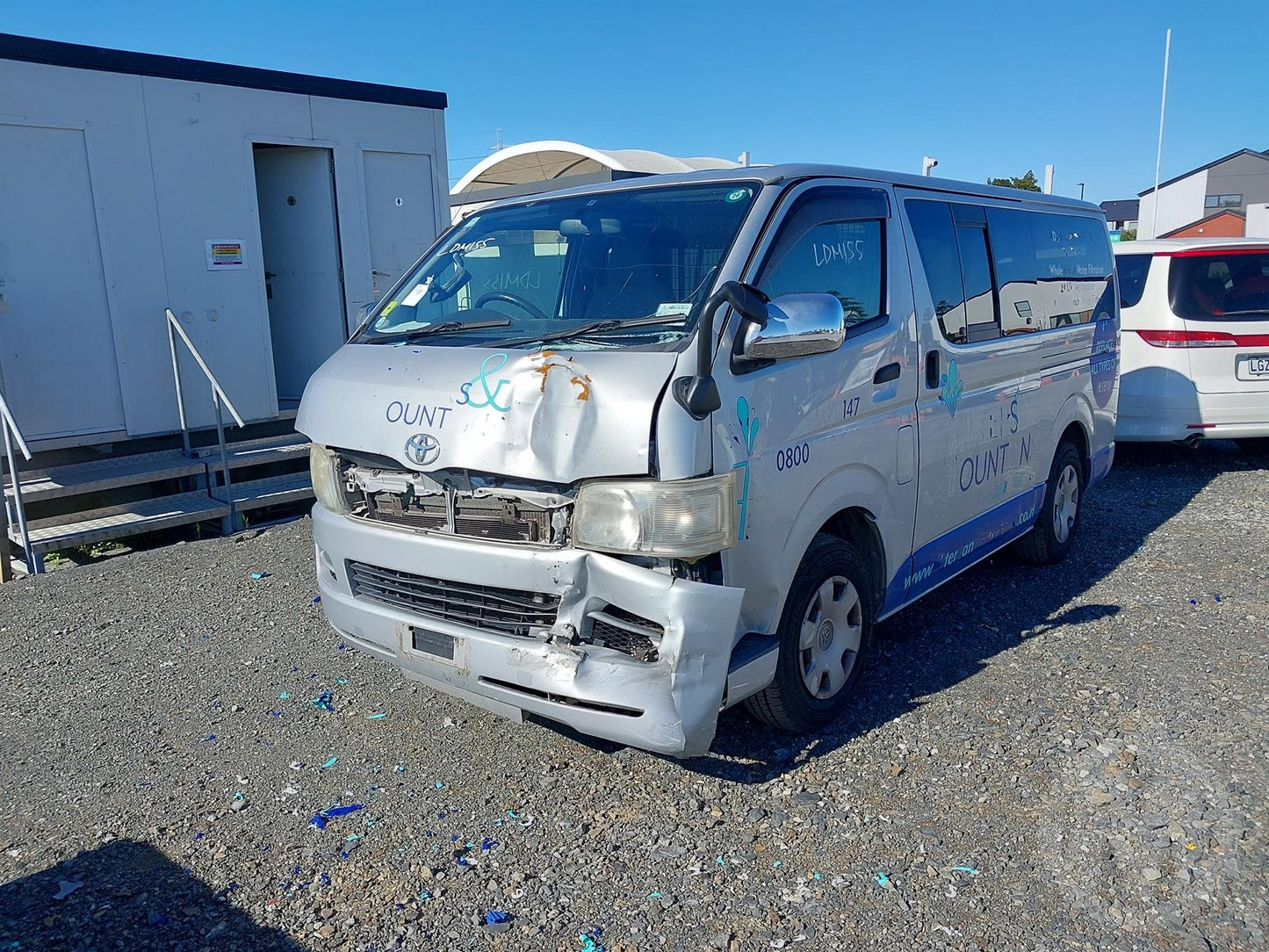 2009 Toyota Hiace COVERED WRECKING FOR PARTS ONLY