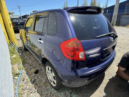 2004 Mazda Verisa ZY-273203 WRECKING FOR PARTS ONLY