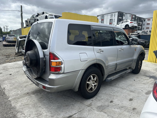 2000-2006 Mitsubishi Pajero III V7*W V75W
