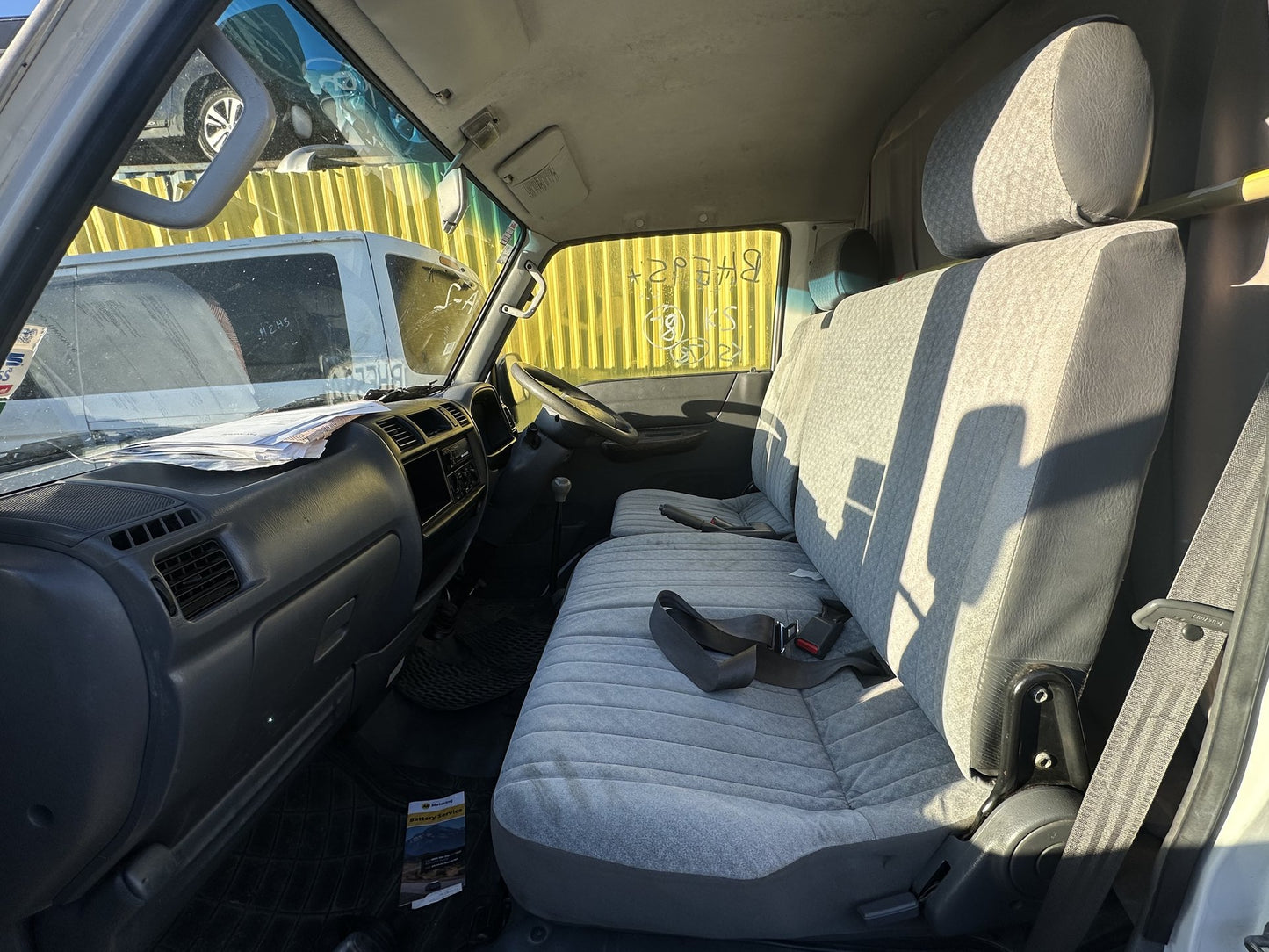 2003 Mazda E2000