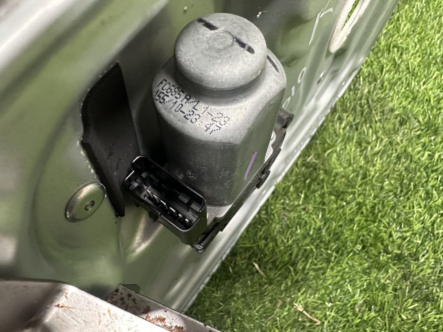 2010-2013 Nissan Qashqai J10- Right Front Door Regulator PN: (6 PIN)- 80770JD20A-1870-0409