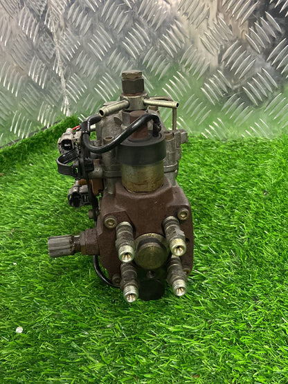 1990 - 1995 Toyota Hilux Injector Pump 1KZ 22100-67070