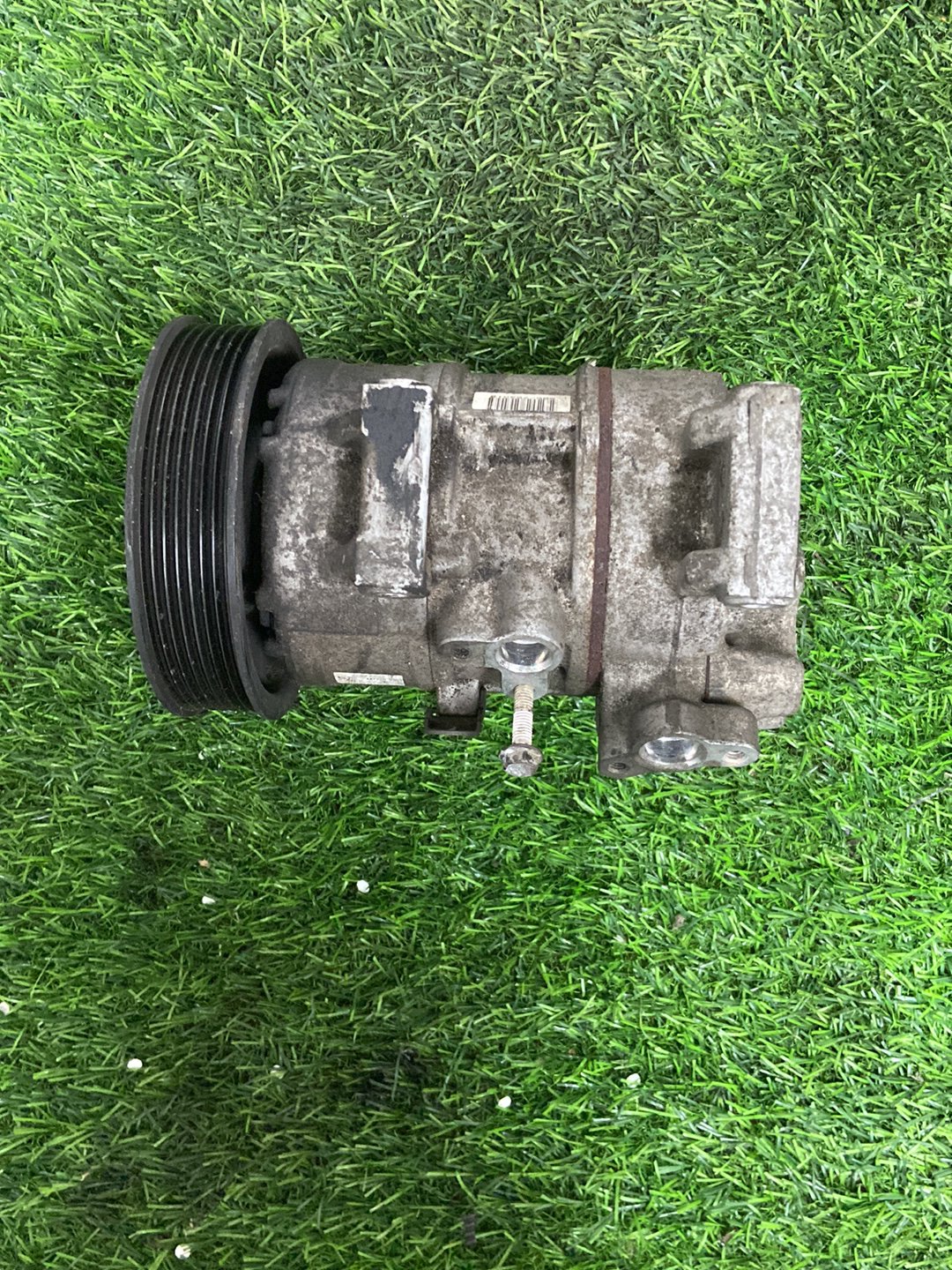 Toyota Avensis A/C Compressor 447220-9393