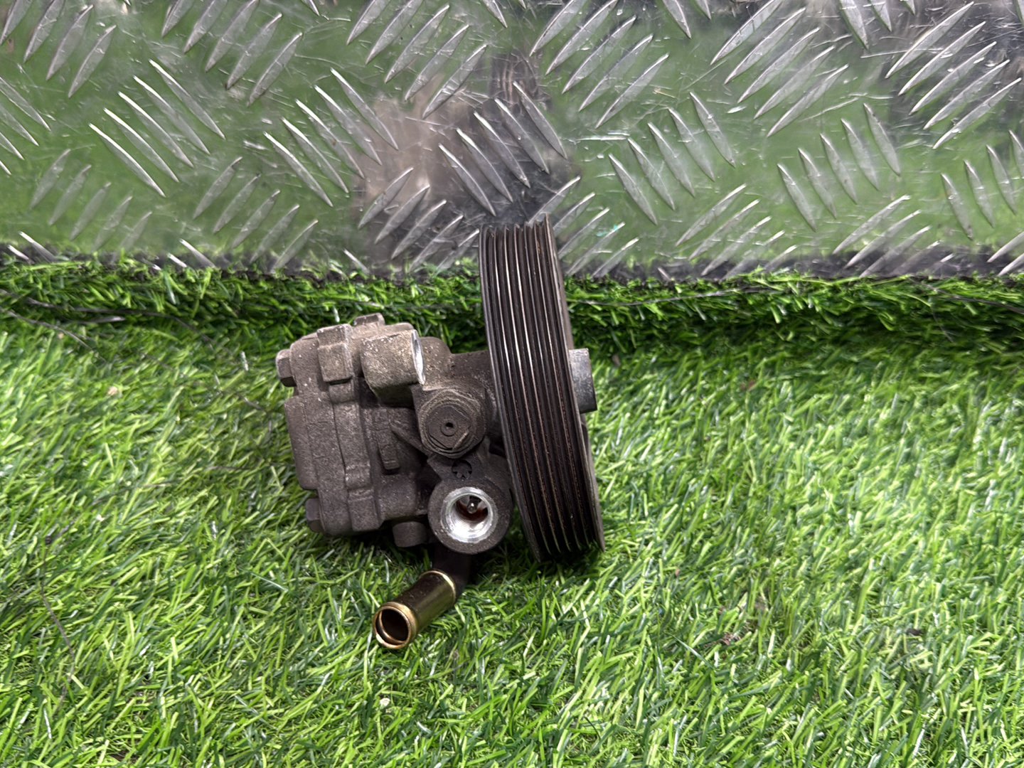 Mazda Demio Power Steering Pump ZJ