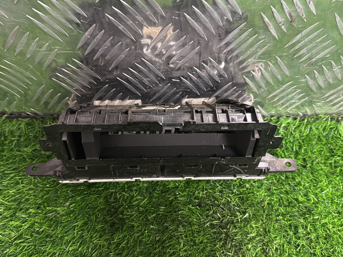 2003 - 2008 Toyota Prius Instrument Cluster 769204-760