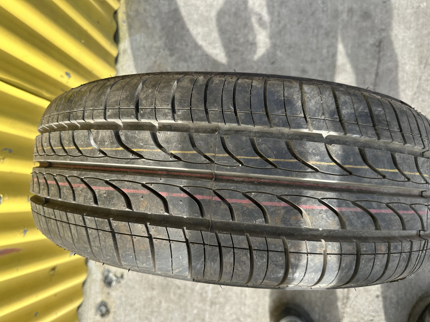 - Tyre PN: 215/65/15 96H