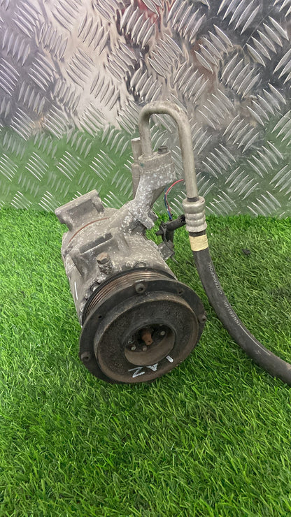 Toyota Noah A/C Compressor 44260-0571
