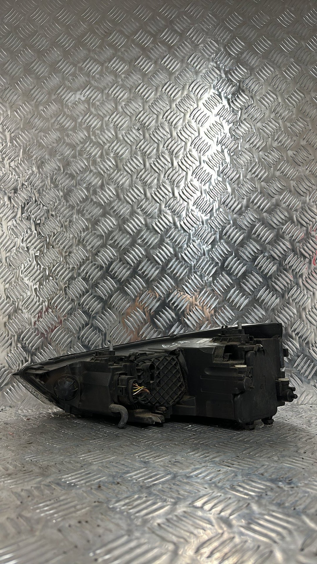 2015-2019 Audi A1 8X1- Right Headlight PN: 8XA 941 004 A