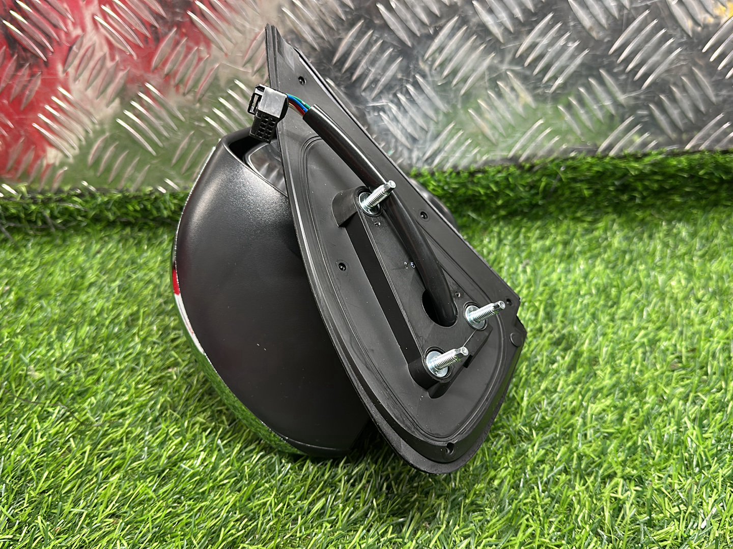 2012-2015 Toyota Hilux- Right Back Door PN: 5 WIRE TYPE