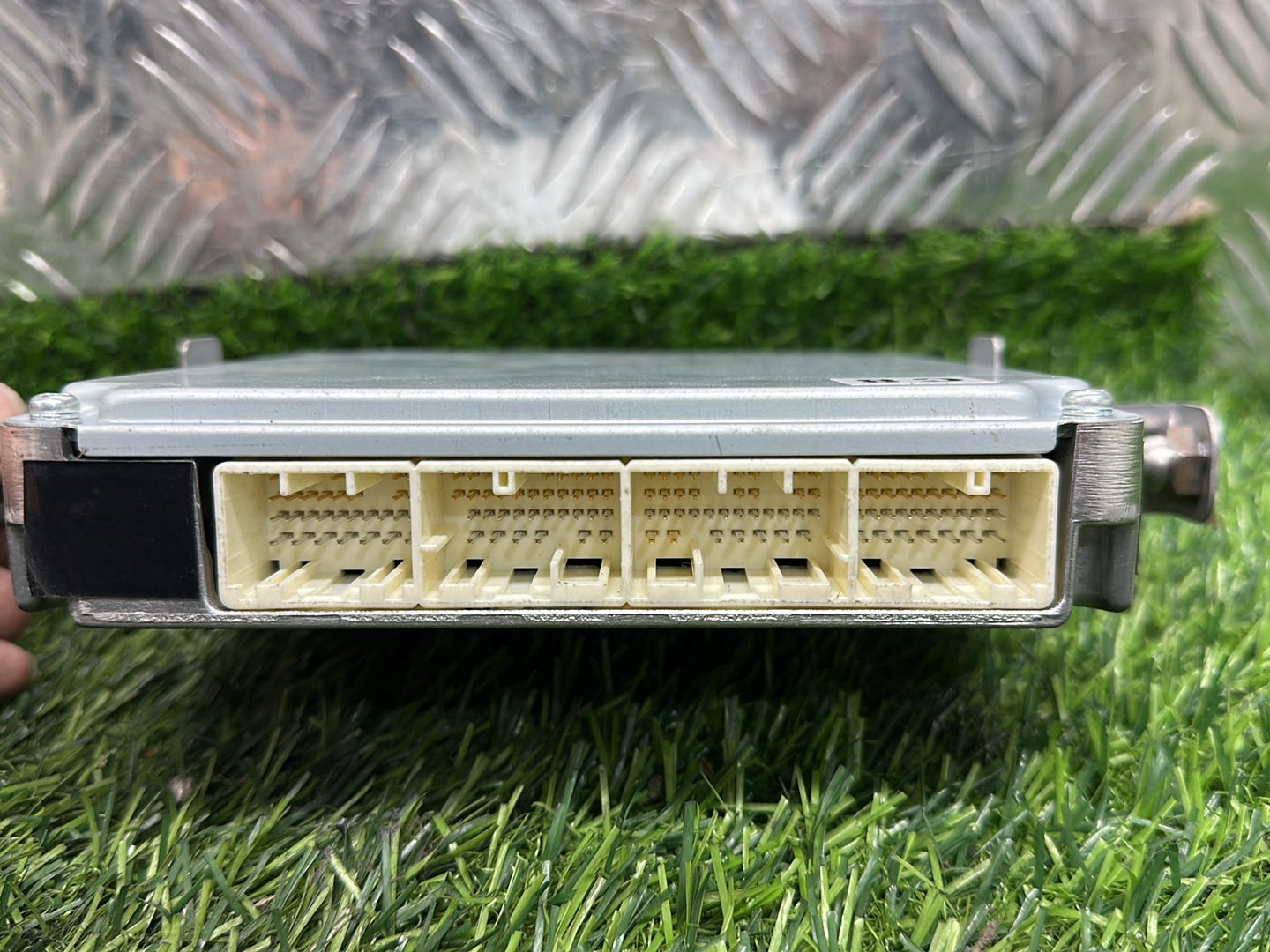 2004-2019 Toyota Hiace H200 - ECU PN: 1KD-(89661-26D01)