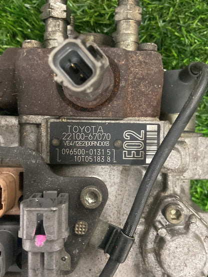 1990 - 1995 Toyota Hilux Injector Pump 2210067070