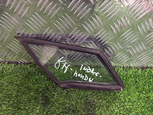 2009-2014 Honda Insight ZE2- Right Front Quarter Door Glass PN: M2H3 Tint