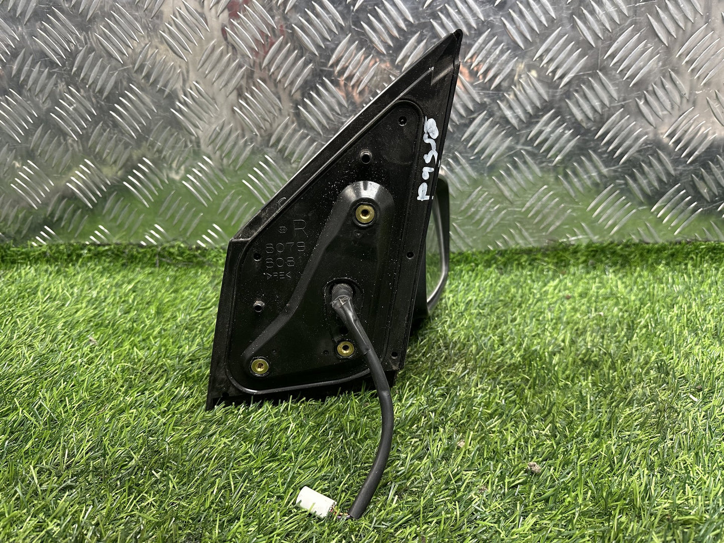 2004-2010 Toyota Passo C10- Right Door Mirror PN: 3 WIRE TYPE