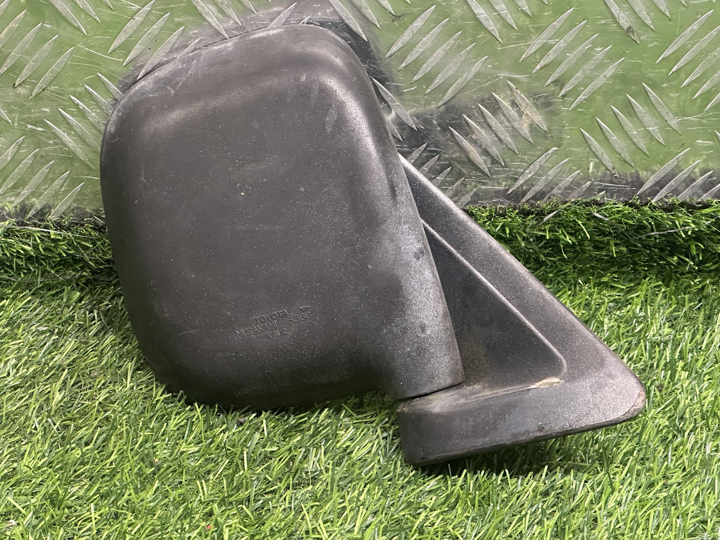 1990-2004 Toyota Hiace H100- Right Door Mirror PN: MANUAL