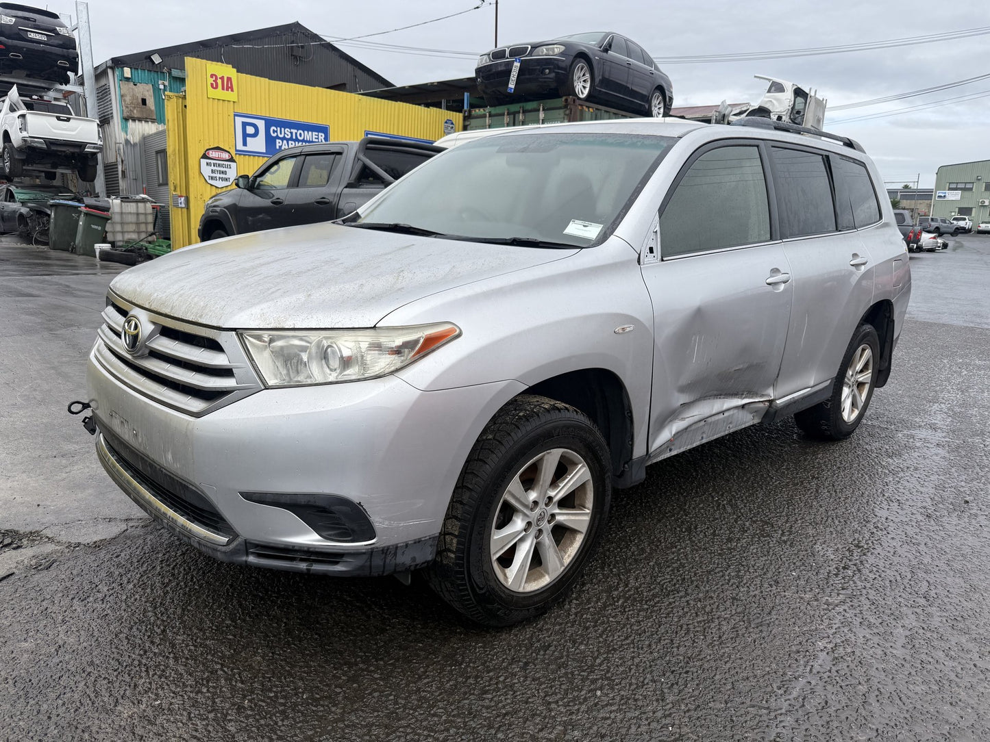 Now Wrecking: 2013 Toyota Highlander(2GR-J822761) – Parts Available