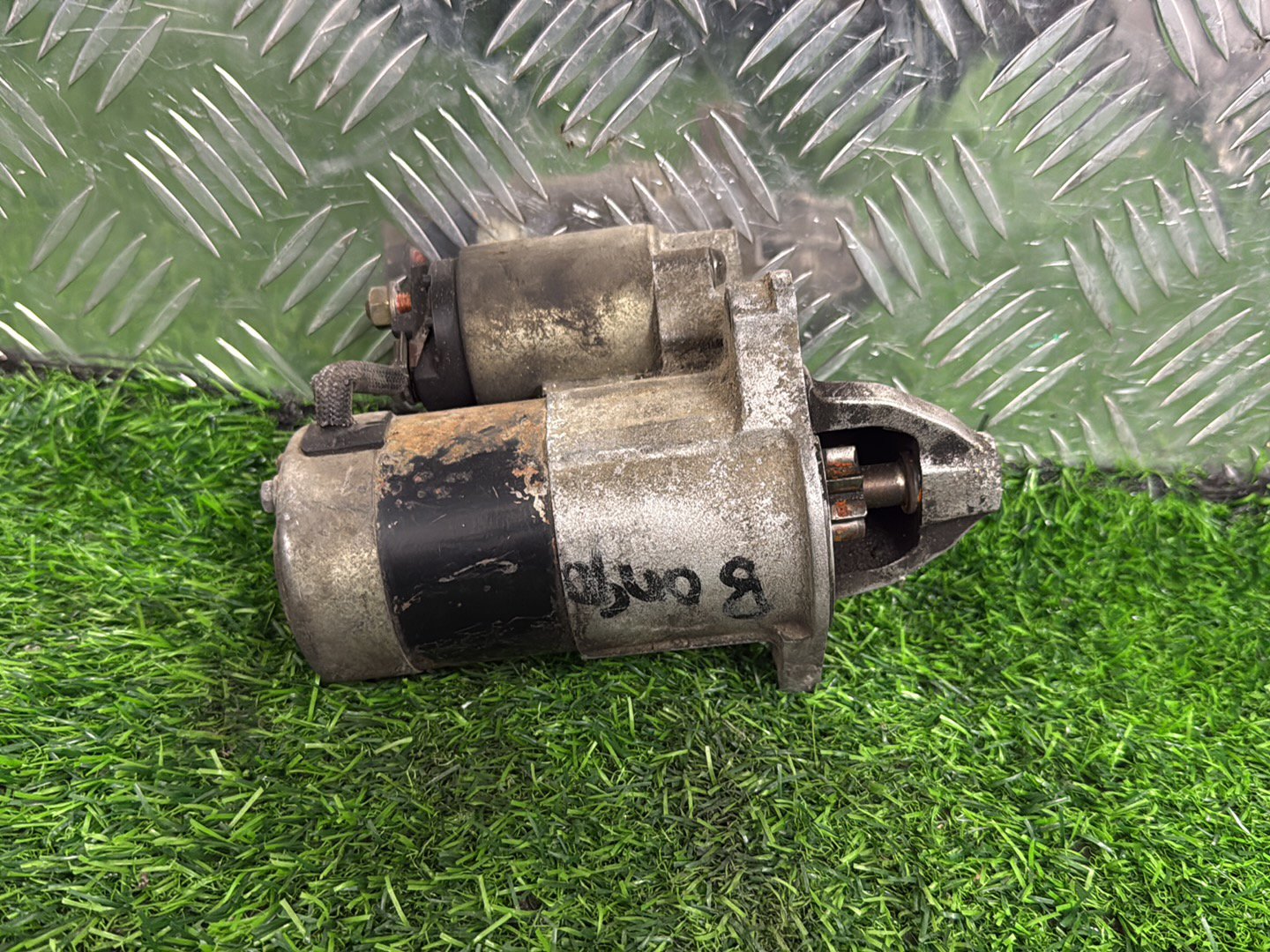 Mazda Bongo Van Starter Motor M000T80081A