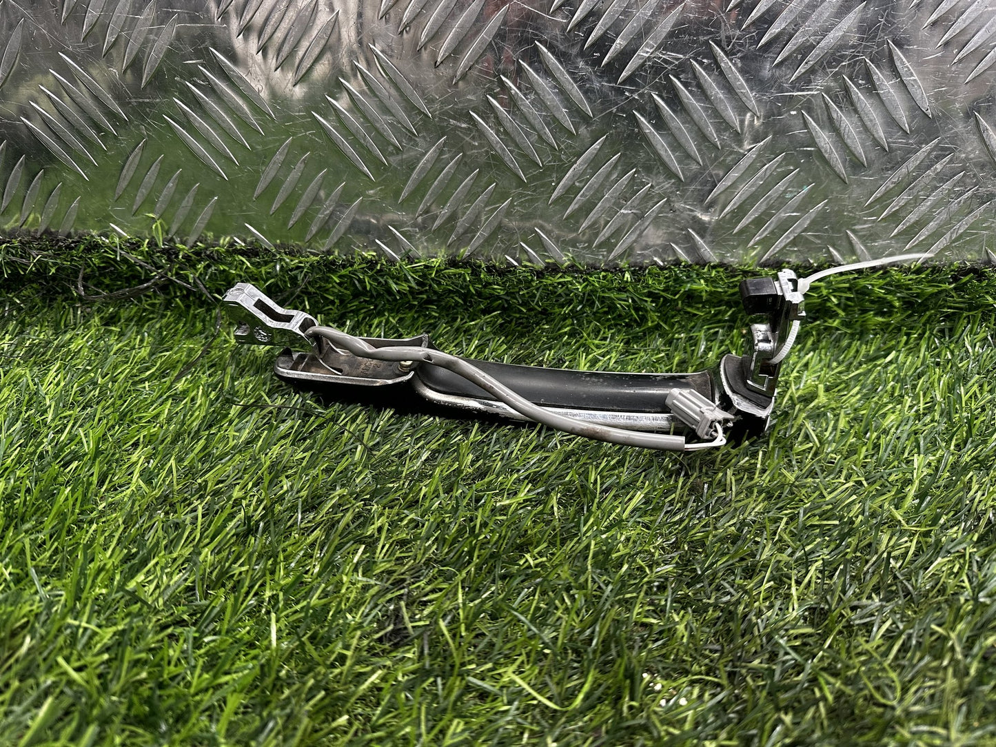 2003-2008 Nissan Murano Z50 - Right Front Exterior Door Handle PN: SENSOR TYPE