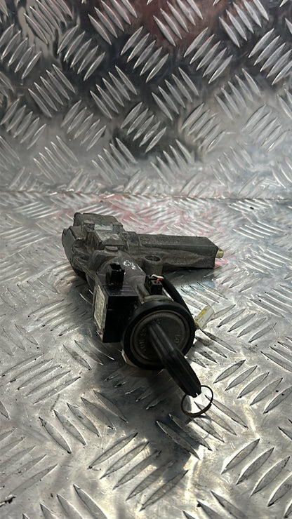 2006-2014 Nissan Navara- Ignition With Key PN: 502 278